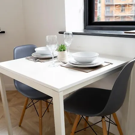 The Calls,stylish One Bedroom *